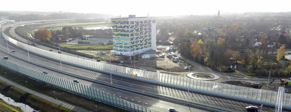 Kaantoorgebouw Trencadis te Huur